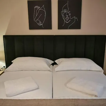 Apartman Gevin's *
